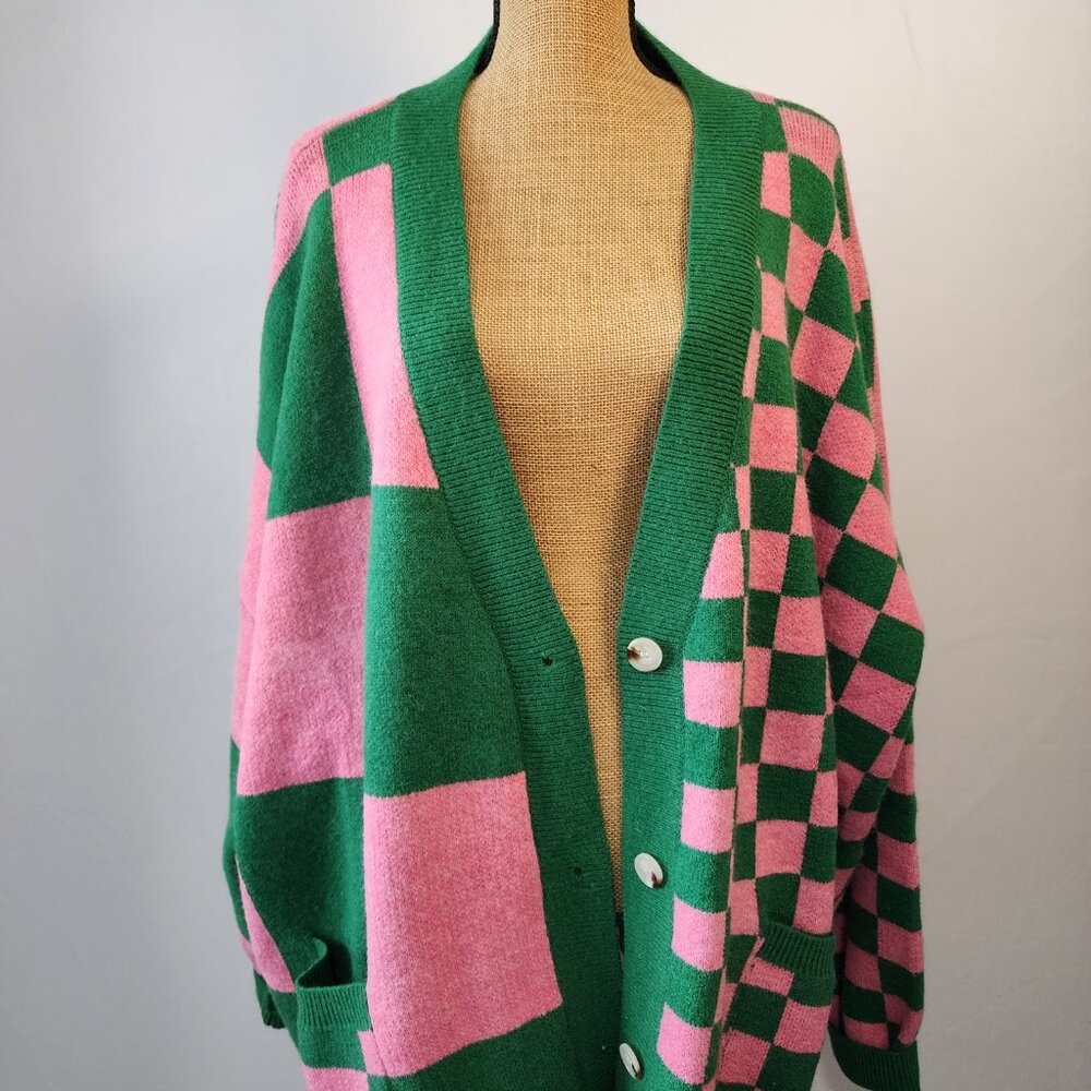 🫧🧹 WICKED Theme Pink & Green Checkered Cardigan 1X/2X - Picture 8 of 13